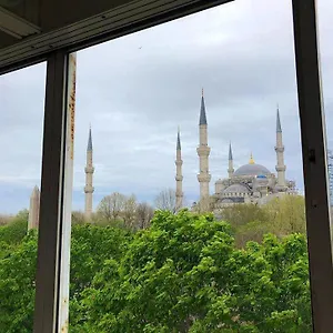 Optimist 3* Istambul